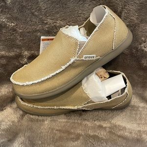 Brand new with packaging Crocs Santa Cruz shoes